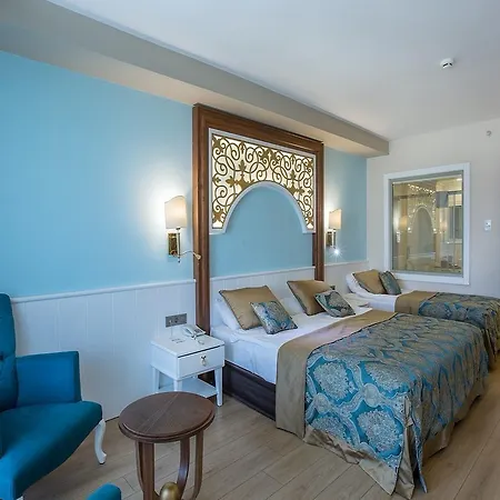J'Adore Deluxe Hotel & Spa Hotel